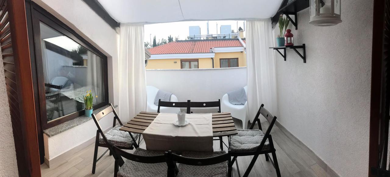Apartments Michelle Umag Extérieur photo