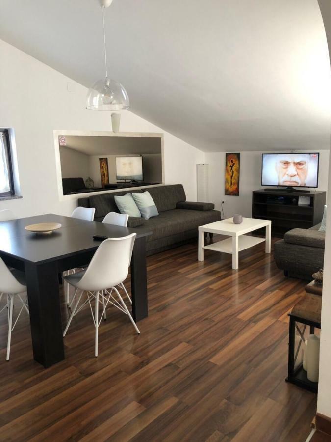 Apartments Michelle Umag Extérieur photo